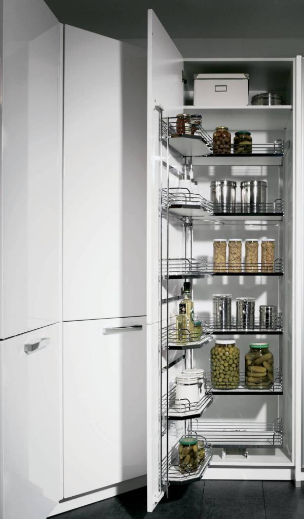 alno pull-out pantry, pantry, pull-out, organization ideas, kitchen, organized kitchen